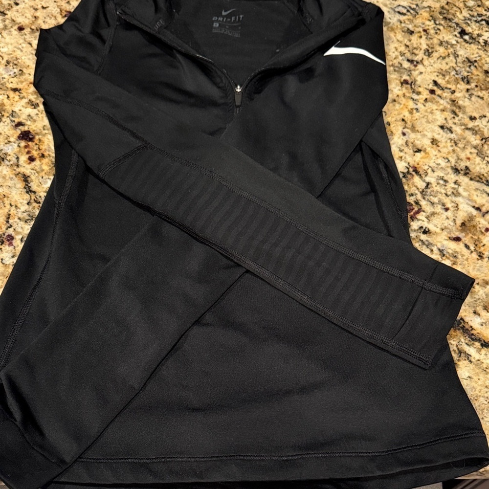 Nike Dri-Fit girls Black zip up medium athletic